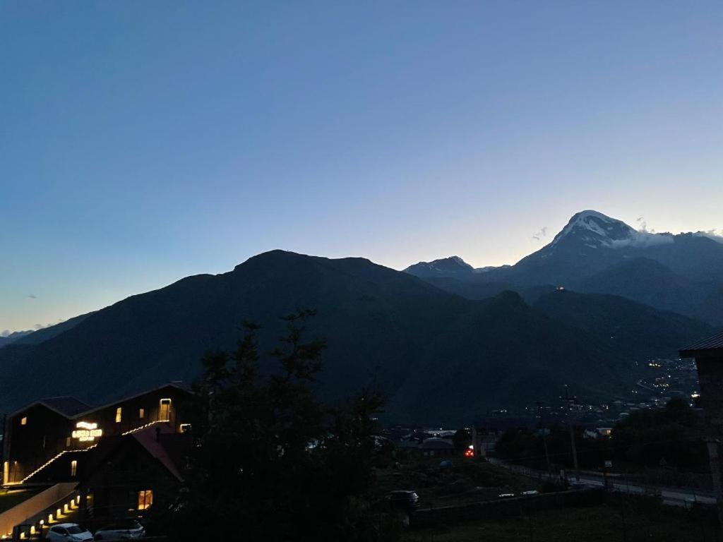 Hotel Jamarjeti Kazbegi Exterior foto